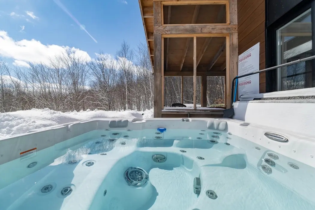Hot tub in winter